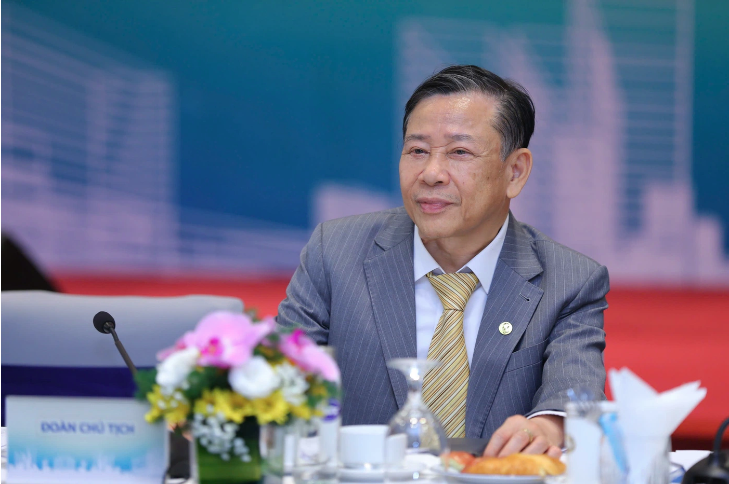  Con người - trung tâm và chủ thể của phát triển trong kỷ nguyên mới 